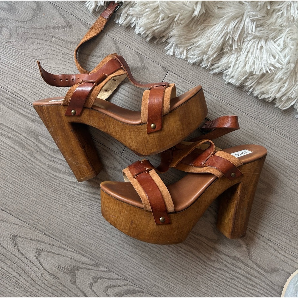 Steve Madden platform heels!